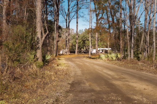 4294 River Road, Johns Island, SC 29455