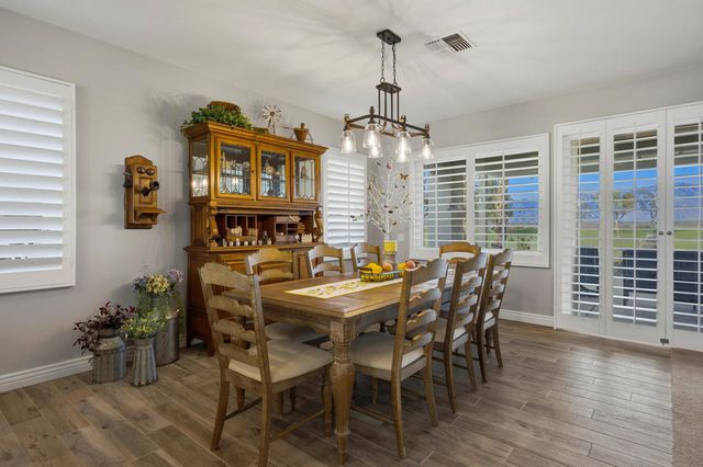 35235 Inverness Avenue, Palm Desert, CA 92211