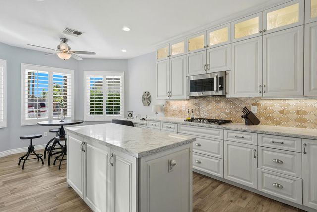 35235 Inverness Avenue, Palm Desert, CA 92211