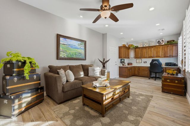 35235 Inverness Avenue, Palm Desert, CA 92211