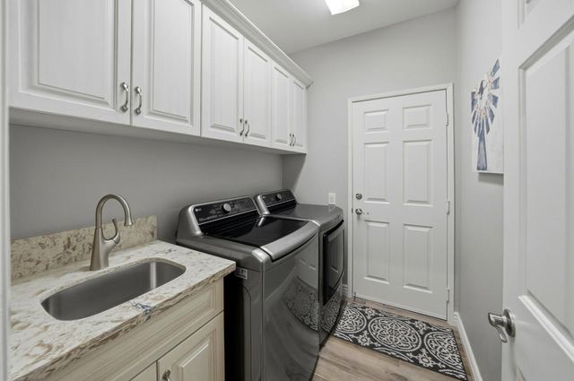 35235 Inverness Avenue, Palm Desert, CA 92211