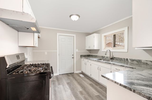 2620 N Huron Road, Tawas City, MI 48763