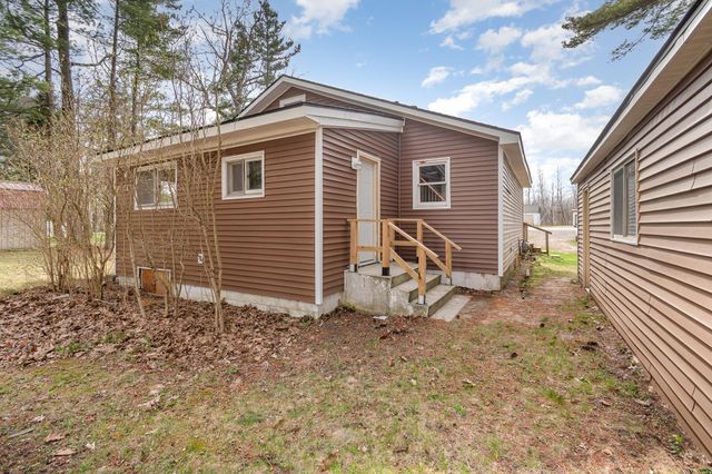 2620 N Huron Road, Tawas City, MI 48763