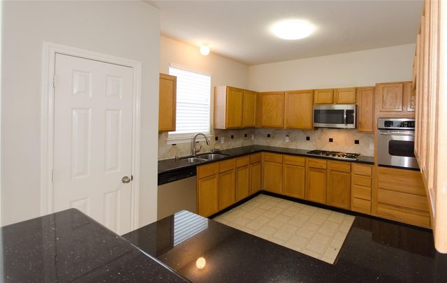 16323 Yabbie Drive, Sugar Land, TX 77498