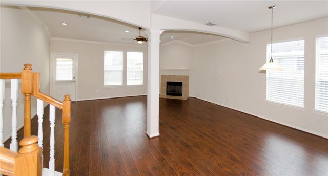 16323 Yabbie Drive, Sugar Land, TX 77498