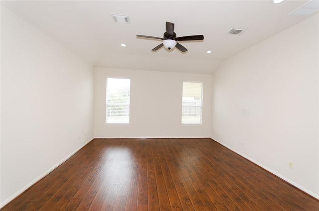 16323 Yabbie Drive, Sugar Land, TX 77498