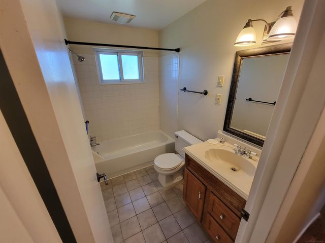 18015 Edgefield Street, Clinton Twp, MI 48035