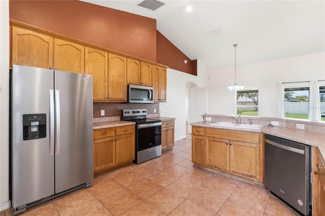 1019 CHAMBERLIN TRAIL, St Cloud, FL 34772
