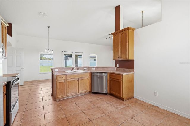 1019 CHAMBERLIN TRAIL, St Cloud, FL 34772