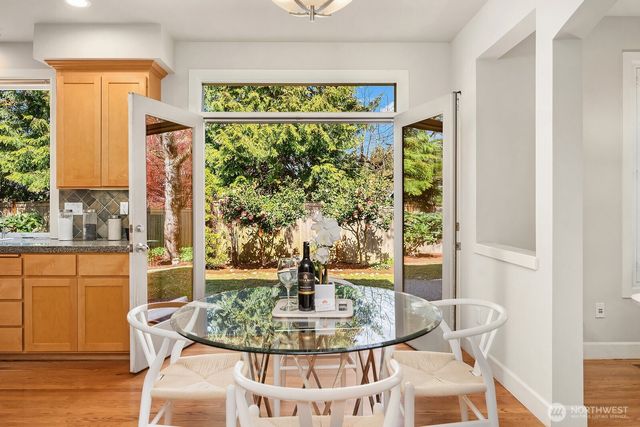 20522 NE 23rd Court, Sammamish, WA 98074