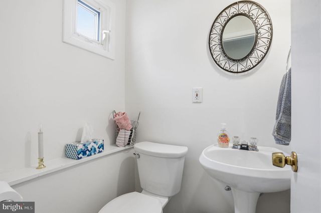 70 SMITHFIELD AVE, Lawrence, NJ 08648