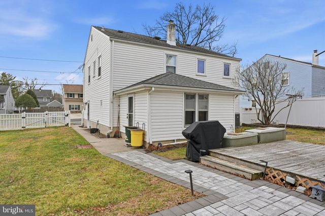 70 SMITHFIELD AVE, Lawrence, NJ 08648