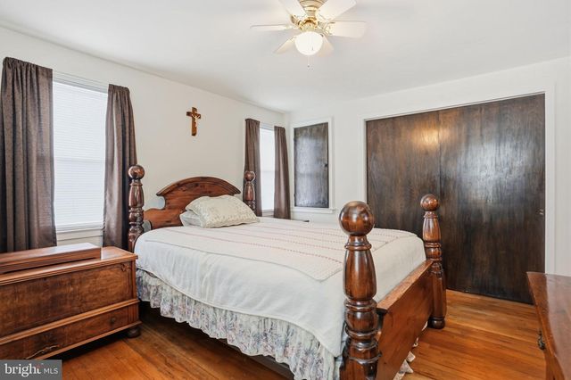 70 SMITHFIELD AVE, Lawrence, NJ 08648