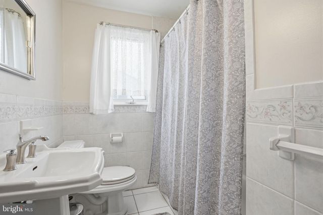 70 SMITHFIELD AVE, Lawrence, NJ 08648