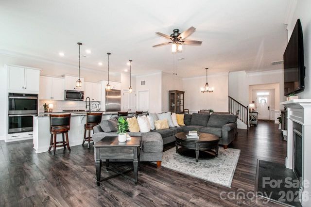 135 Coddle Way, Mooresville, NC 28115