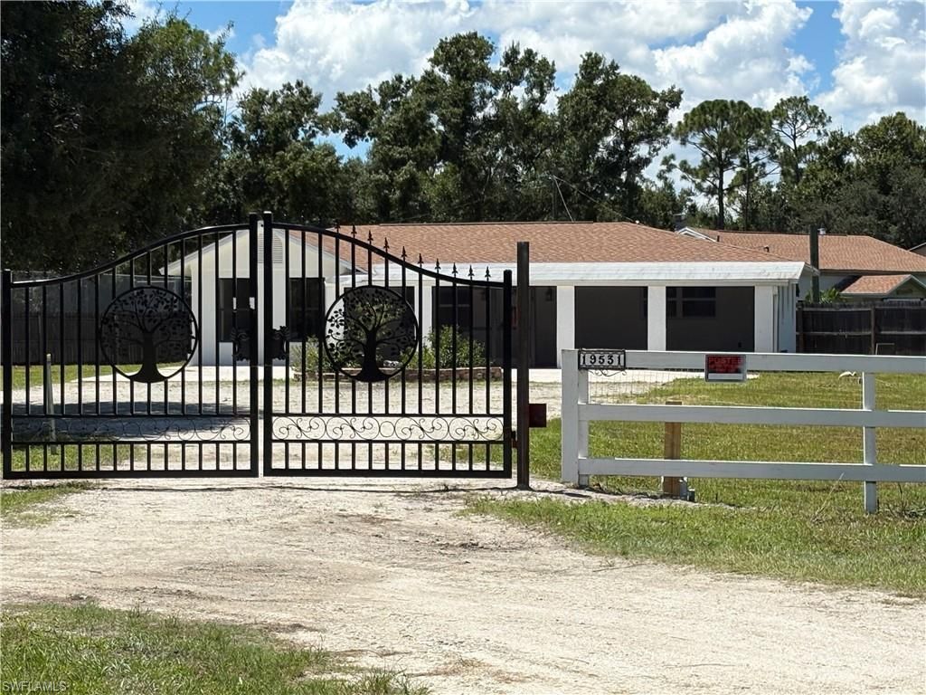 19531 Huber RD, NORTH FORT MYERS, FL 33917 — photo 2