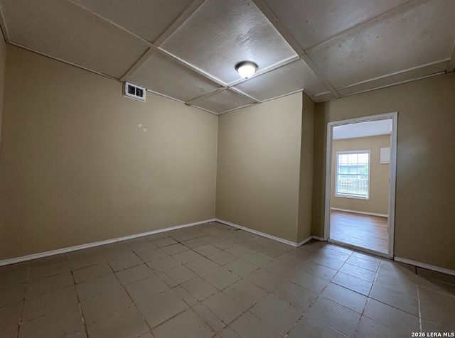 2623 IRWIN DR, San Antonio, TX 78222