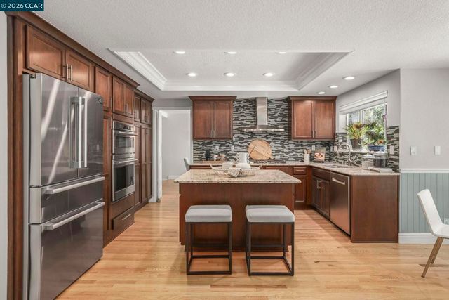 143 Mount Kennedy Dr, Martinez, CA 94553