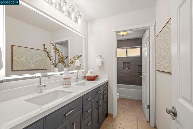 143 Mount Kennedy Dr, Martinez, CA 94553
