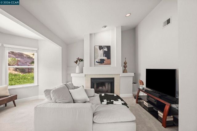 143 Mount Kennedy Dr, Martinez, CA 94553