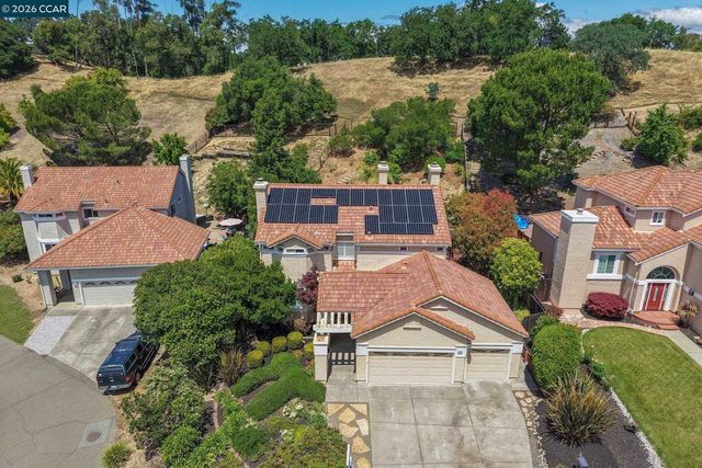 143 Mount Kennedy Dr, Martinez, CA 94553