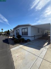 9 Palm Drive, Pittsburg, CA 94565