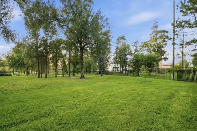 27810 Quiet Sky Place Drive, Spring, TX 77386
