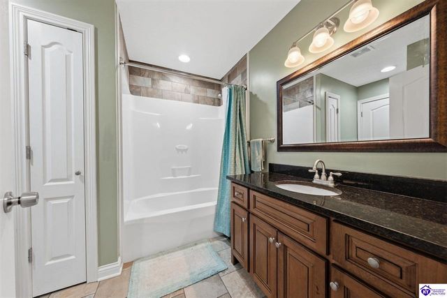 16 Brentwood Drive, Elizabethtown, KY 42701