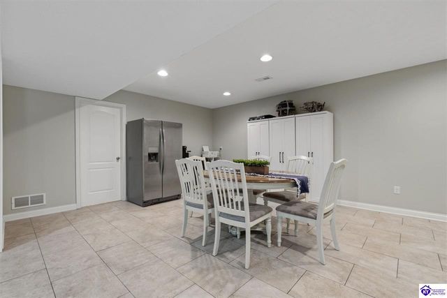 16 Brentwood Drive, Elizabethtown, KY 42701