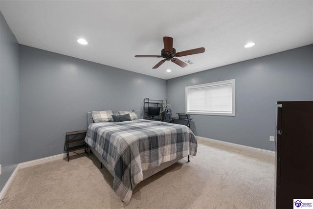 16 Brentwood Drive, Elizabethtown, KY 42701
