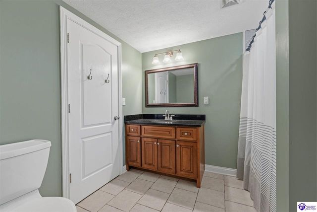 16 Brentwood Drive, Elizabethtown, KY 42701