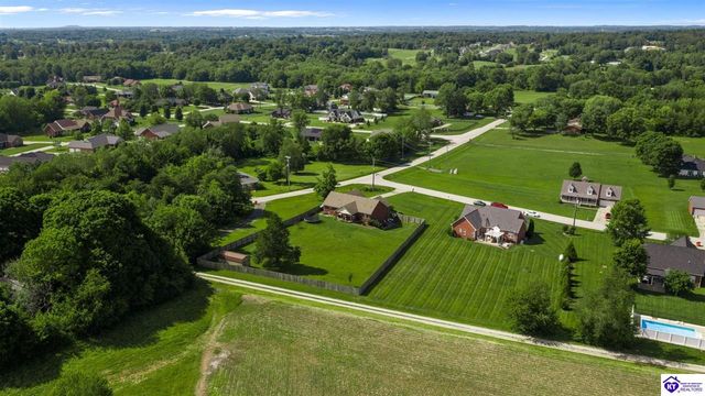 16 Brentwood Drive, Elizabethtown, KY 42701
