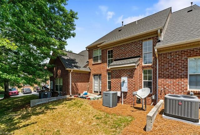3033 Renaissance Parkway, Jamestown, NC 27282