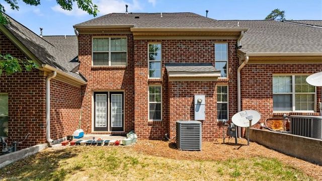 3033 Renaissance Parkway, Jamestown, NC 27282