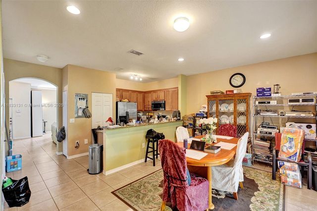 8956 SW 18th St 1106, Miramar, FL 33025