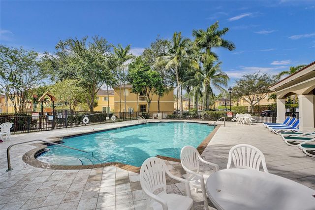 8956 SW 18th St 1106, Miramar, FL 33025