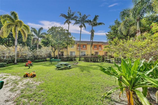 8956 SW 18th St 1106, Miramar, FL 33025