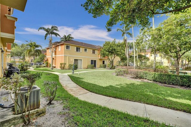 8956 SW 18th St 1106, Miramar, FL 33025