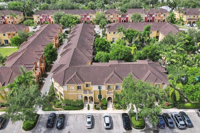 8956 SW 18th St 1106, Miramar, FL 33025