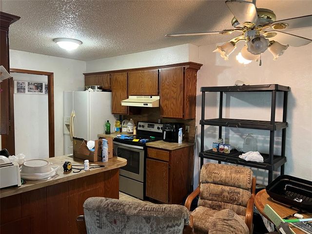 325 Cherryvale Road, Edmond, OK 73003