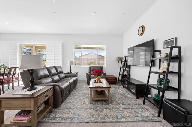 11885 Discovery Ct, Corona, CA 92883