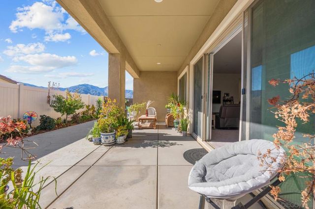 11885 Discovery Ct, Corona, CA 92883