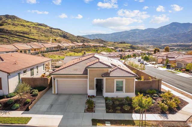 11885 Discovery Ct, Corona, CA 92883