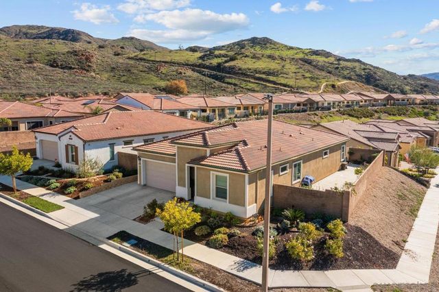 11885 Discovery Ct, Corona, CA 92883