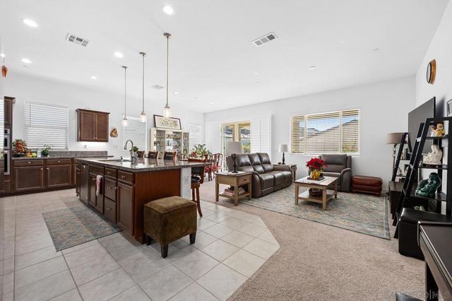 11885 Discovery Ct, Corona, CA 92883