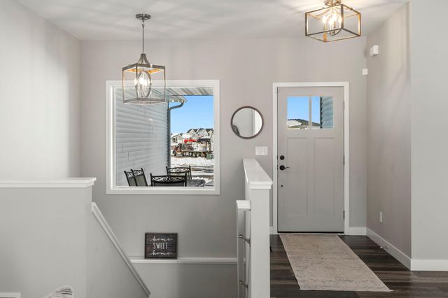 9758 Jordan Court NE, Hanover, MN 55341