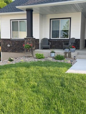 9758 Jordan Court NE, Hanover, MN 55341