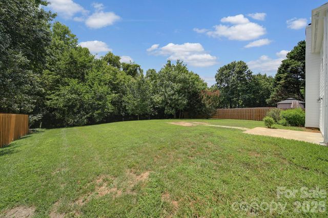 11343 Fox Hill Drive, Charlotte, NC 28269