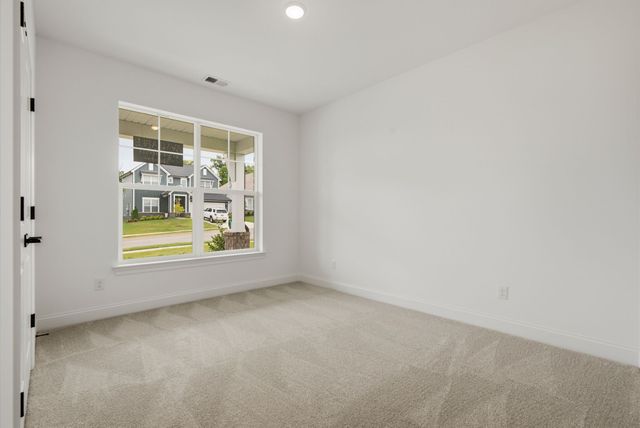 1096 Callaway Drive, Lebanon, TN 37087