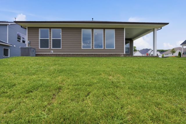 1096 Callaway Drive, Lebanon, TN 37087